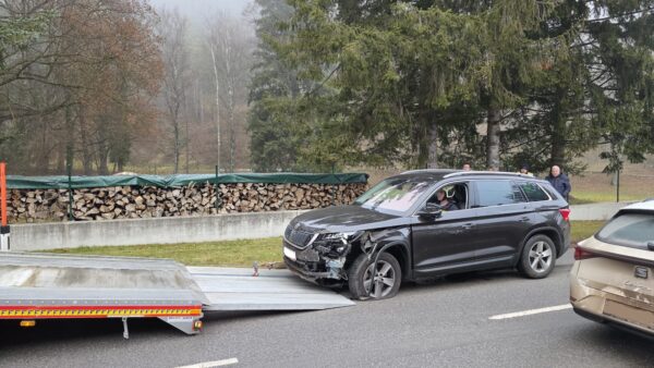 Unfall Ortseinfahrt Höll