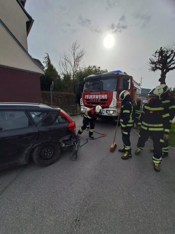 Verkehrsunfall, 12.04.2026